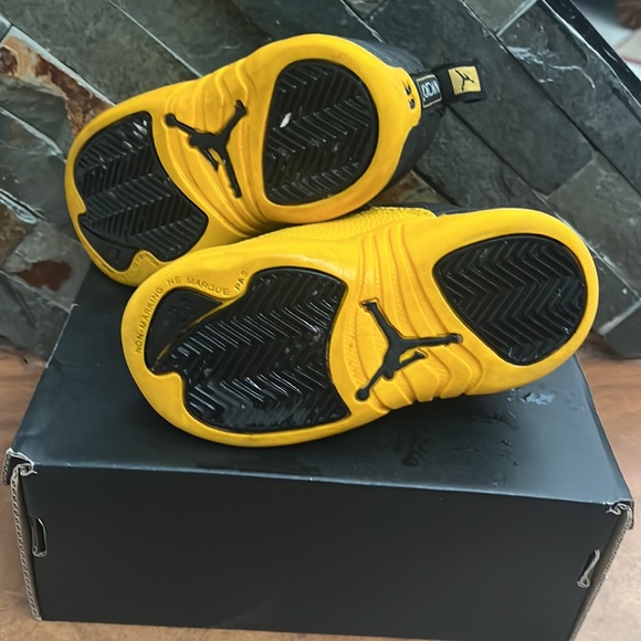 Jordan 12 Retro - Picture 6 of 6